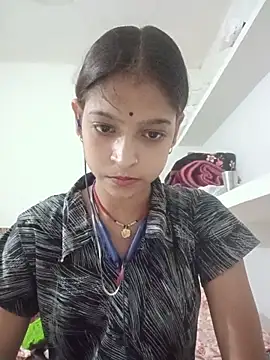 Snapshot of Mohnicute chatting on 05-13-26, 07:22 Mohnicute online show from 05-13-26, 07:22