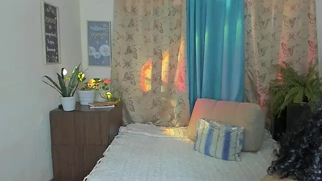 Angel White25 online show from 11-20-25, 03:12