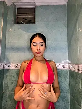 Snapshot of lauren_clauz chatting on 11-27-25, 01:29 lauren clauz online show from 11-27-25, 01:29