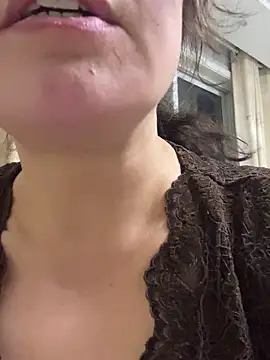 Snapshot of oo-shanshan chatting on 02-07-26, 11:47 oo-shanshan online show from 02-07-26, 11:47