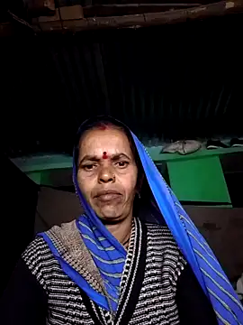 Snapshot of Hot_juli73 chatting on 12-02-25, 03:40 Hot juli73 online show from 12-02-25, 03:40