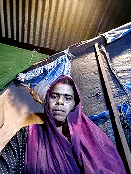 Snapshot of Neetujk chatting on 11-28-25, 04:31 Neetujk online show from 11-28-25, 04:31