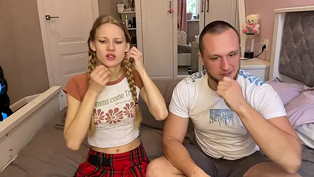 Daisy Couple online show from 01-17-26, 07:35