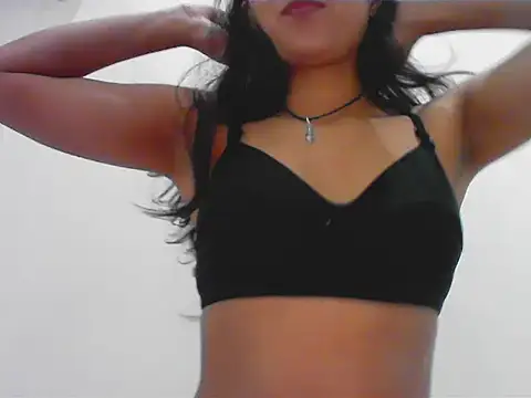 Snapshot of Anika_Singh chatting on 11-14-25, 01:43 Anika Singh online show from 11-14-25, 01:43