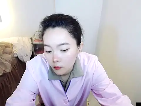 Snapshot of Shaurk chatting on 11-25-25, 06:13 Shaurk online show from 11-25-25, 06:13