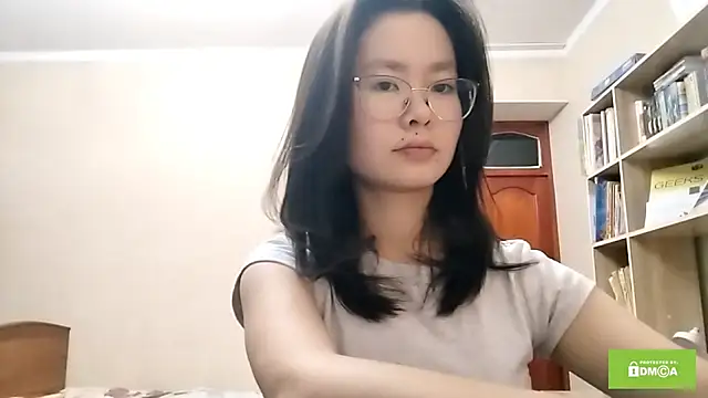 HuldaKye online show from 12-19-25, 12:01