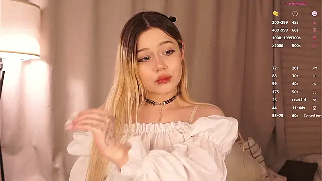 Snapshot of Love_audirs6 chatting on 02-04-26, 12:33 Love audirs6 online show from 02-04-26, 12:33