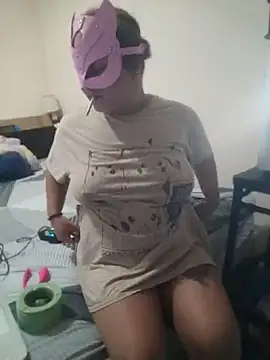 Charliizinpink online show from 04-18-26, 11:47