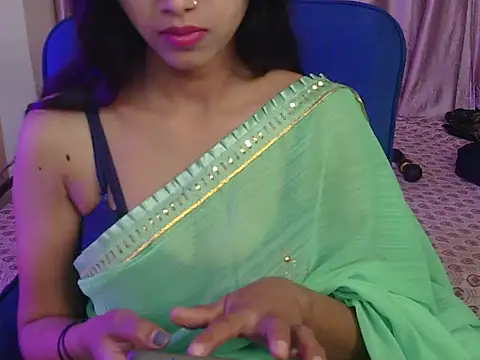 shivani-kumari21 online show from 11-14-25, 03:55
