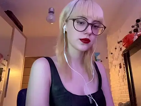 EffacedScan online show from 11-16-25, 02:22