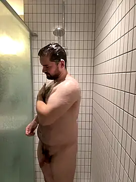 Snapshot of alexrofa chatting on 11-12-25, 09:21 alexrofa online show from 11-12-25, 09:21