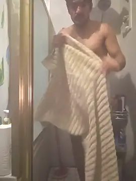 Snapshot of piggylatino chatting on 11-22-25, 02:32 piggylatino online show from 11-22-25, 02:32