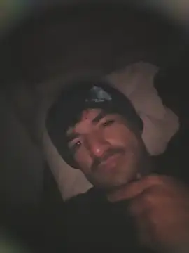 Snapshot of piggylatino chatting on 12-17-25, 05:24 piggylatino online show from 12-17-25, 05:24