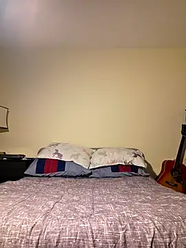 Snapshot of piggylatino chatting on 02-21-26, 11:06 piggylatino online show from 02-21-26, 11:06