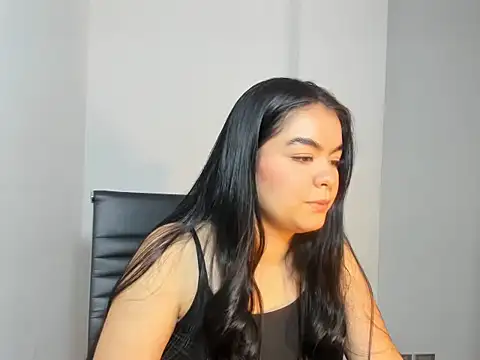 AmandaWood4 online show from 11-14-25, 03:33