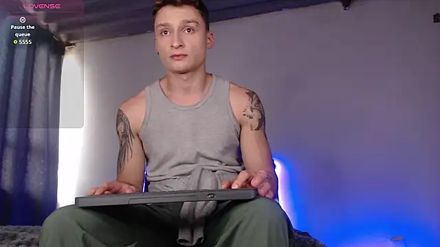 Snapshot of ArthurPhoenixx chatting on 12-02-25, 06:36 ArthurPhoenixx online show from 12-02-25, 06:36