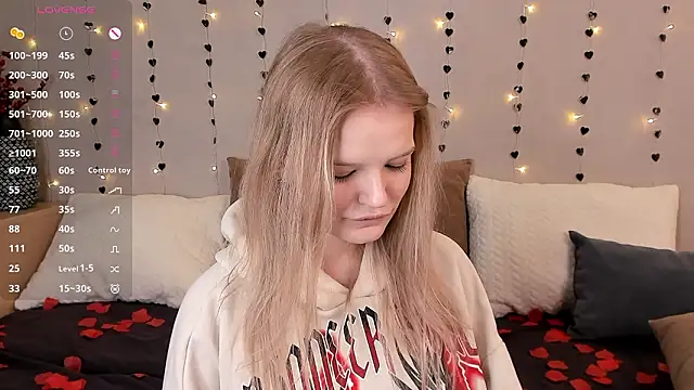 Snapshot of MicheleHonas chatting on 02-10-26, 07:29 MicheleHonas online show from 02-10-26, 07:29