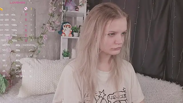 Snapshot of MicheleHonas chatting on 04-06-26, 07:04 MicheleHonas online show from 04-06-26, 07:04