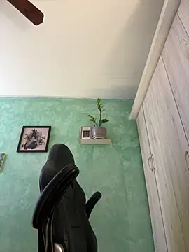 Cristal Cerati  online show from 12-05-25, 02:03