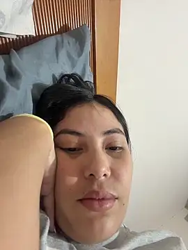 Snapshot of Anna_Bitch_Disgusting chatting on 03-06-26, 02:19 Anna Bitch Disgusting online show from 03-06-26, 02:19