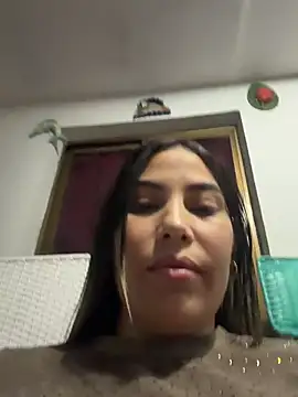 Snapshot of Anna_Bitch_Disgusting chatting on 04-05-26, 02:31 Anna Bitch Disgusting online show from 04-05-26, 02:31