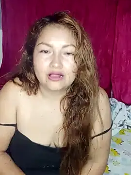 Snapshot of Alixx_01 chatting on 12-18-25, 03:45 Alixx 01 online show from 12-18-25, 03:45