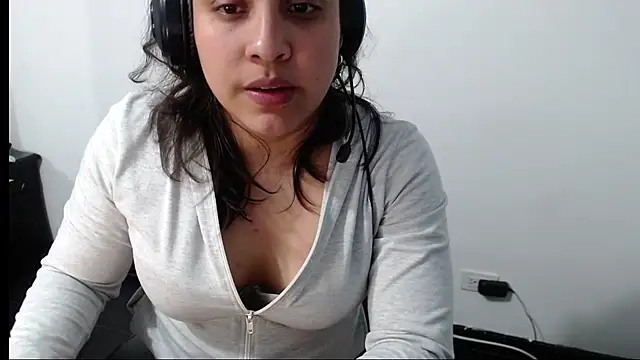 Little-rouse online show from 02-12-26, 03:45