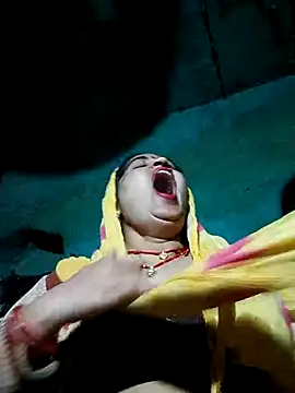 Snapshot of Hot_kamla chatting on 01-19-26, 03:05 Hot kamla online show from 01-19-26, 03:05