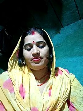 Snapshot of Hot_kamla chatting on 02-16-26, 07:10 Hot kamla online show from 02-16-26, 07:10