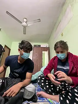 Cute hotzara online show from 12-23-25, 04:54