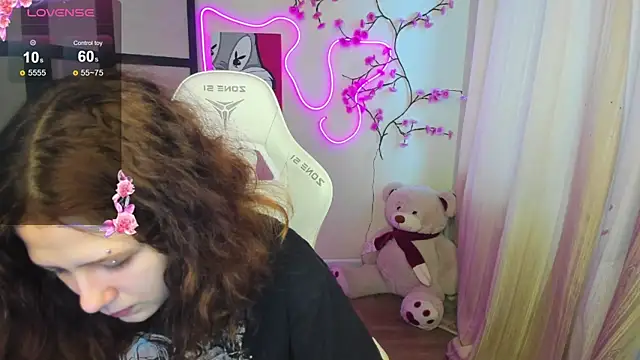 Anora Miller online show from 11-23-25, 08:03