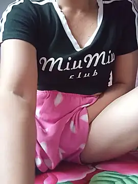Snapshot of Lyly_sexyy chatting on 05-18-26, 07:58 Lyly sexyy online show from 05-18-26, 07:58