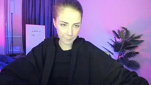 Aurora Glow21 online show from 02-03-26, 04:32