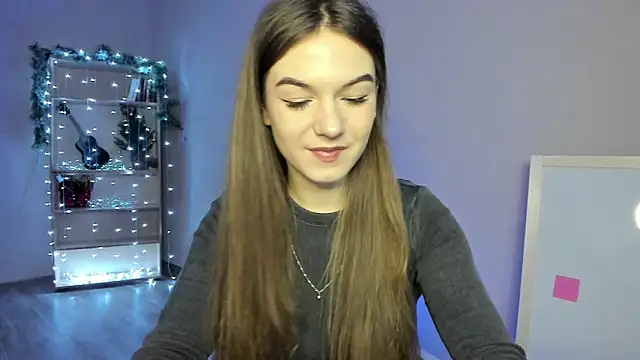 luna lust 212 online show from 12-18-25, 04:29