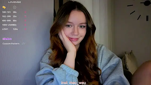 Snapshot of me_liss chatting on 11-15-25, 11:43 me liss online show from 11-15-25, 11:43