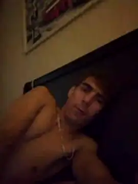 Snapshot of zikir9408 chatting on 11-12-25, 01:22 zikir9408 online show from 11-12-25, 01:22