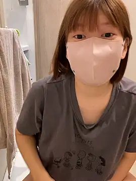 Snapshot of yun_cute chatting on 11-30-25, 01:15 yun cute online show from 11-30-25, 01:15