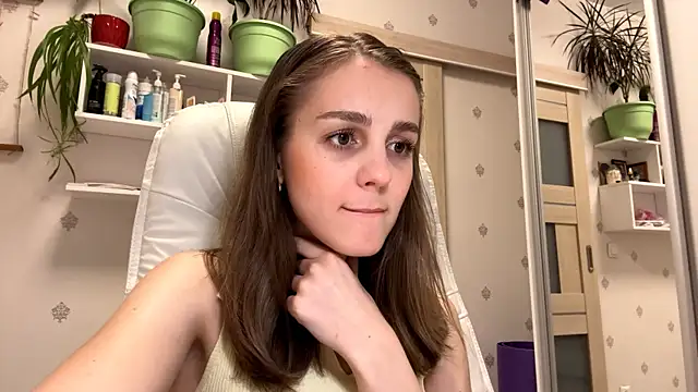 SweetieKatie online show from 11-14-25, 01:21