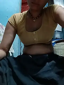 Snapshot of beutiful_hot chatting on 06-14-26, 05:15 beutiful hot online show from 06-14-26, 05:15