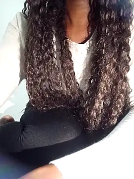 Snapshot of mirna96 chatting on 11-17-25, 07:30 mirna96 online show from 11-17-25, 07:30