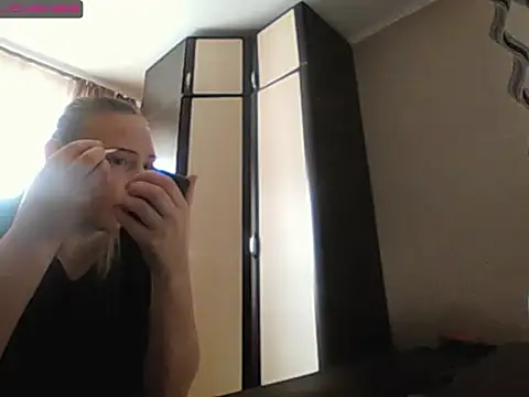 Snapshot of JenniDeep chatting on 01-14-26, 06:19 JenniDeep online show from 01-14-26, 06:19