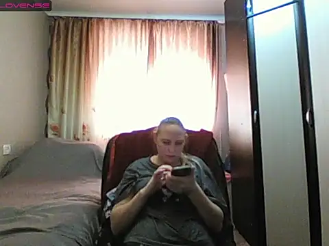 Snapshot of JenniDeep chatting on 02-15-26, 05:48 JenniDeep online show from 02-15-26, 05:48