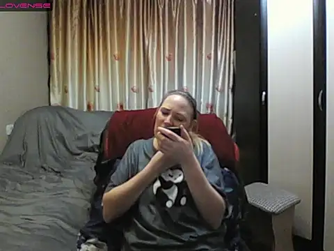 Snapshot of JenniDeep chatting on 03-02-26, 03:41 JenniDeep online show from 03-02-26, 03:41