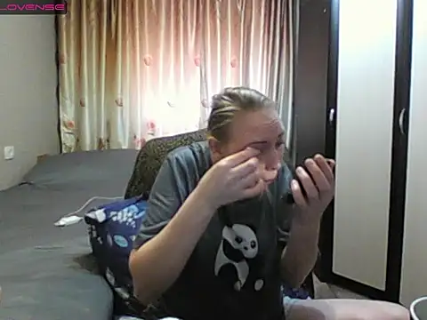 Snapshot of JenniDeep chatting on 03-24-26, 11:26 JenniDeep online show from 03-24-26, 11:26