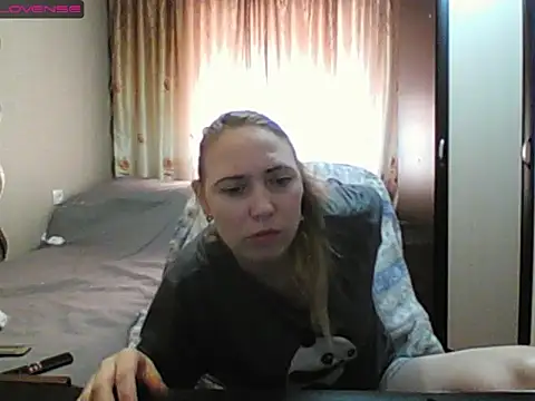 Snapshot of JenniDeep chatting on 03-28-26, 07:30 JenniDeep online show from 03-28-26, 07:30