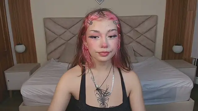 Laracooper  online show from 02-24-26, 07:23