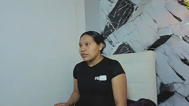 Snapshot of Hanna_Goldenst chatting on 11-19-25, 07:36 Hanna Goldenst online show from 11-19-25, 07:36