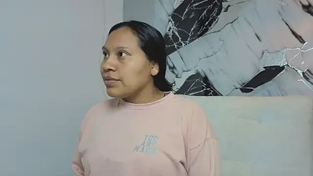 Snapshot of Hanna_Goldenst chatting on 11-21-25, 09:02 Hanna Goldenst online show from 11-21-25, 09:02