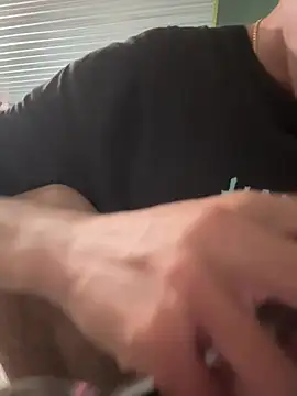 Snapshot of MEFUN- chatting on 01-17-26, 03:17 MEFUN- online show from 01-17-26, 03:17