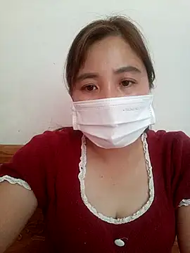 Little-Red123 online show from 11-14-25, 03:38